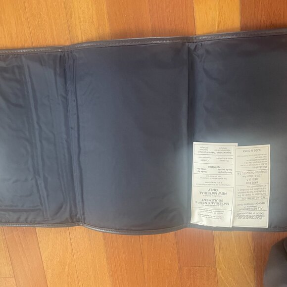 Beis Diaper Bag - Navy, Brand New, Never Used - Picture 6 of 10